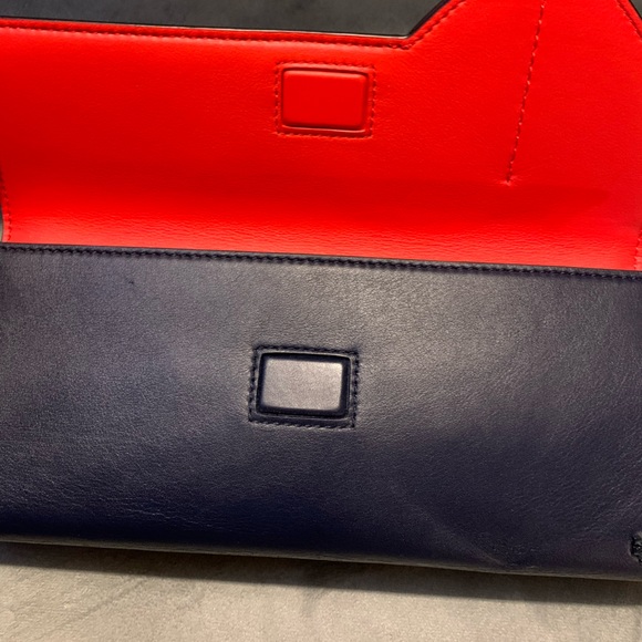 TORY BURCH navy red HEART ❤️CLUTCH NWT✨ - Picture 7 of 15